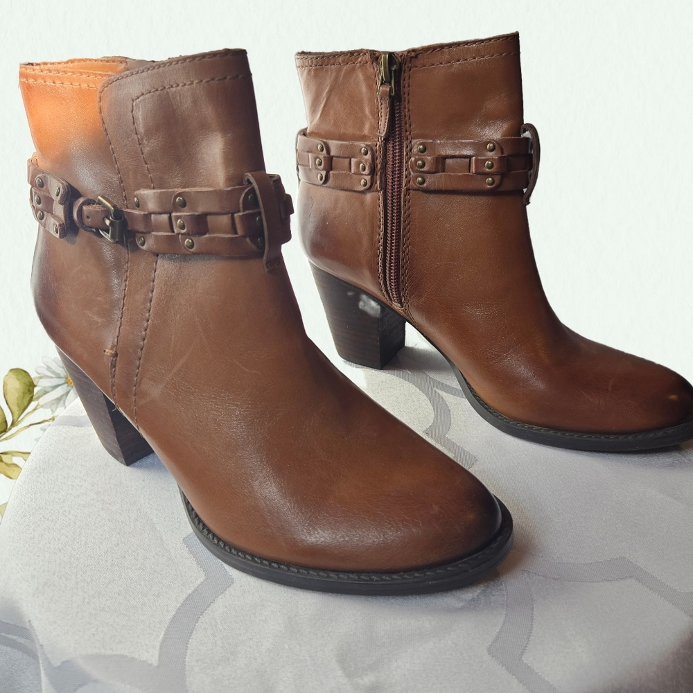 Franco‎ Sarto Cognac Leather Ankle Boots | Harness Detail | Size 6.5